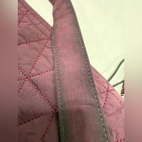 Athleta All About Quilted Berry Crossbody Bag - Picture 3 of 4